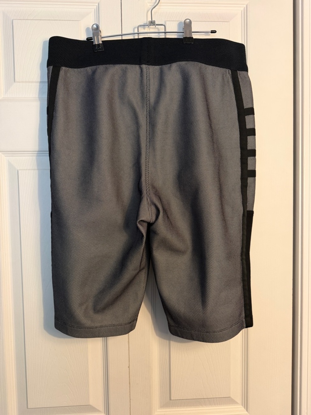 HELMUT LANG Sweat Shorts Mens Size M Gray/Black W Zip pockets - Picture 6 of 10